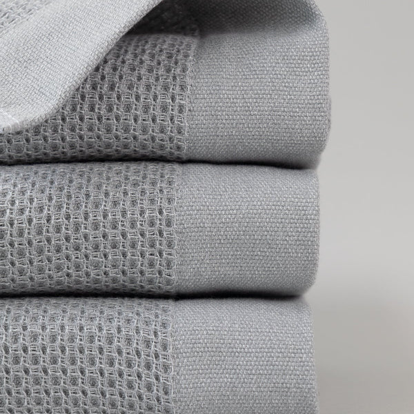 https://www.lonlifestyle.com/cdn/shop/files/japan-waffle-towel-grey-lonlifestyle-close-1200x1700-1_76bd39cb-ad28-4733-8594-6cdfd32af015_600x600_crop_center.jpg?v=1691427763